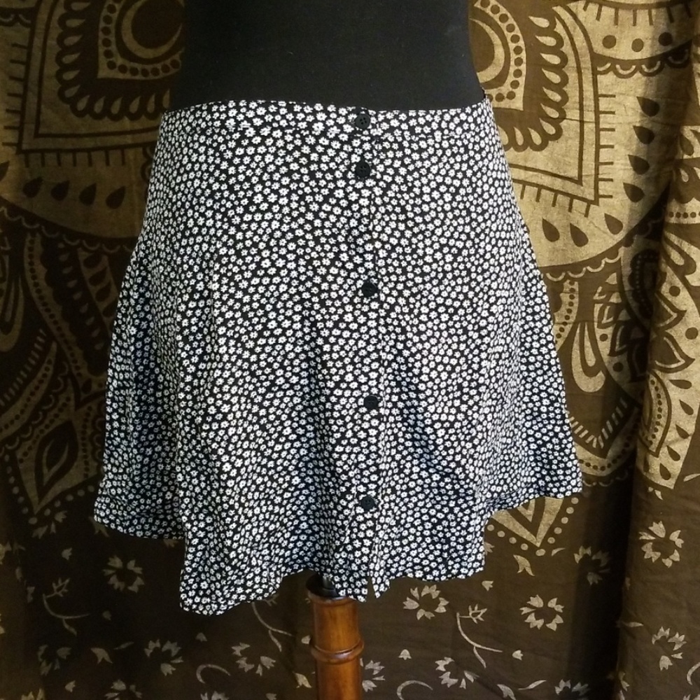 💞4 for $20💞 BUNDLE ONLY Floral Mini Skirt